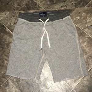 Men’s America eagle shorts small